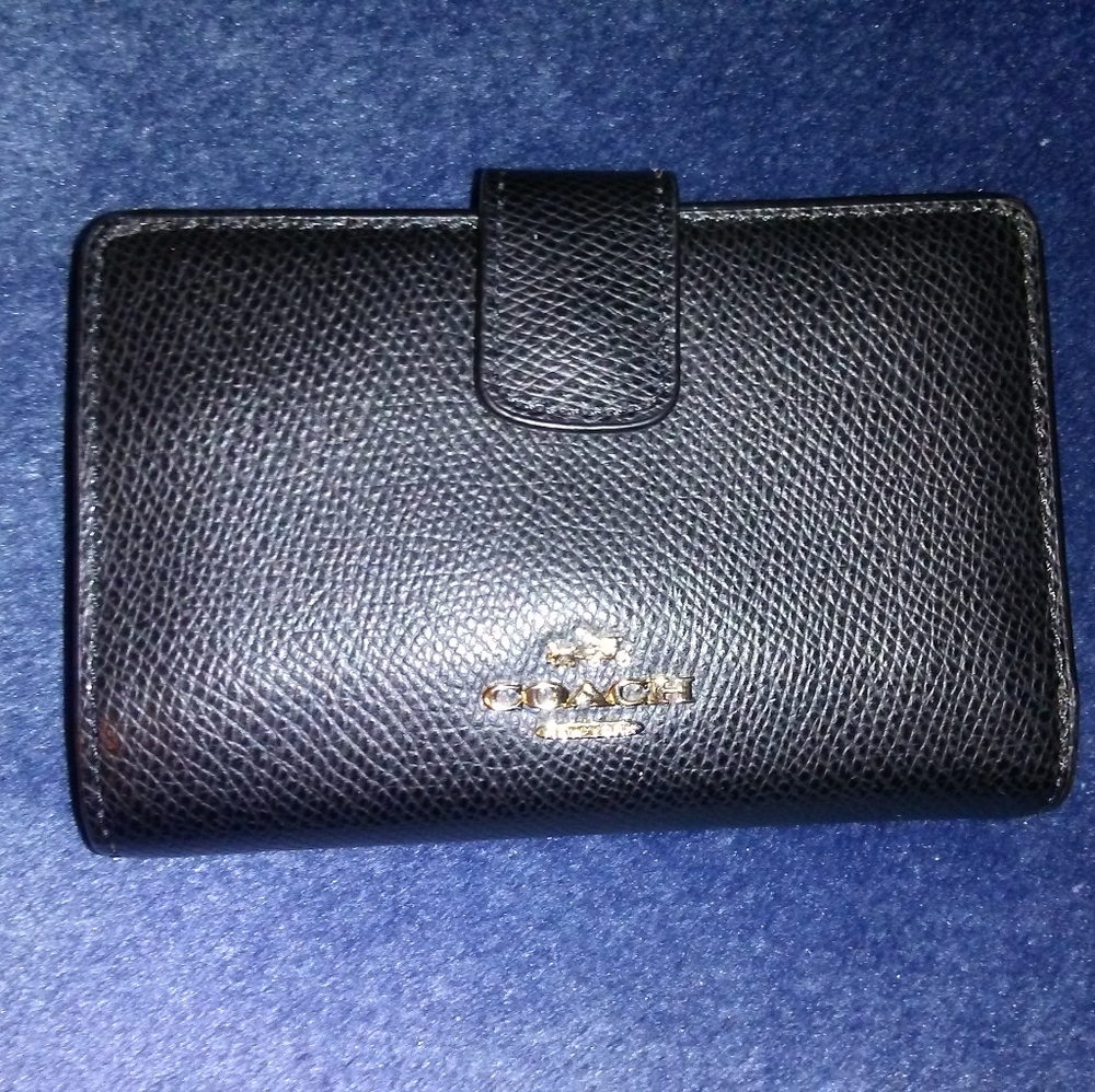 Coach Black Leather Corner Zip Wallet